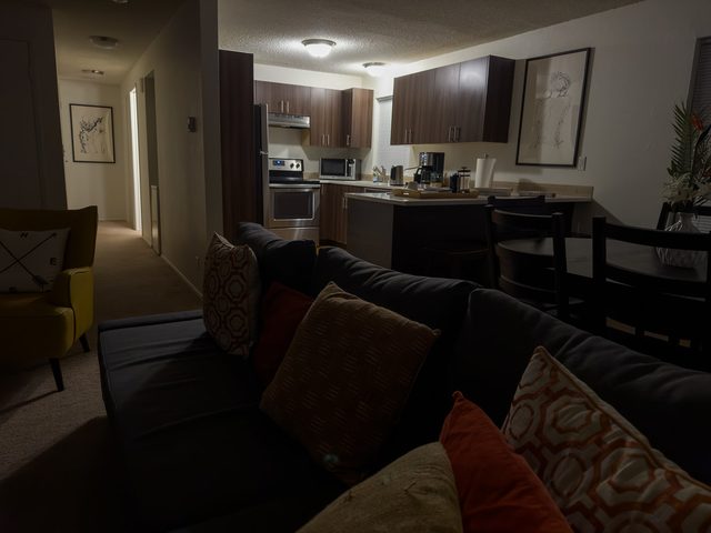 Cozy Modern Apartment Interior with Stylish Decor — jjes84, BY 2.0, flickr