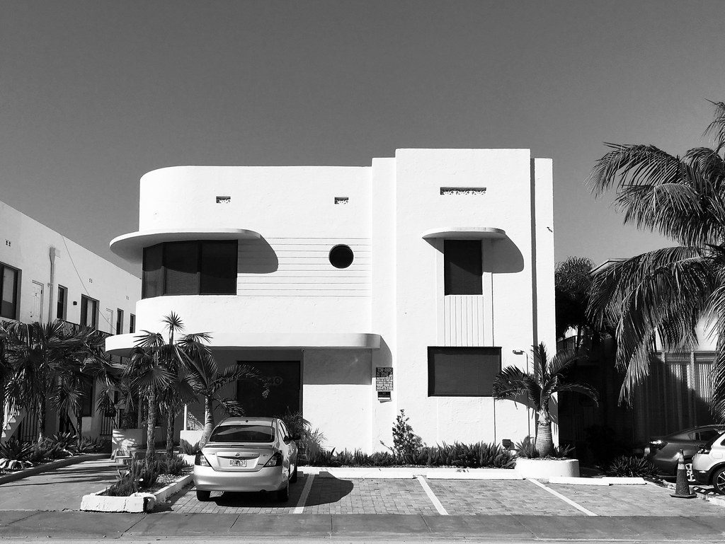 Acacia Apartments